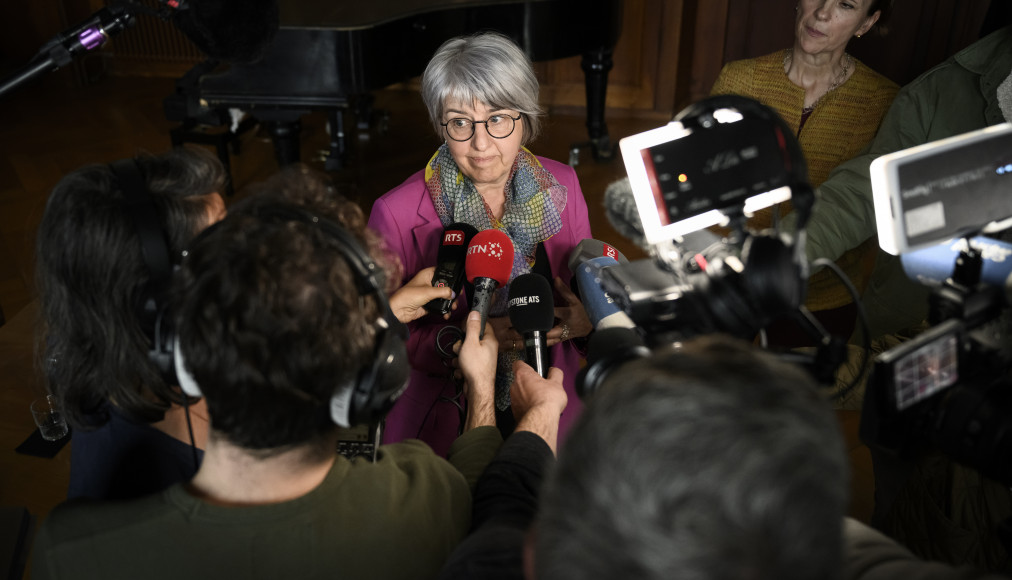 La conseillère fédérale Elisabeth Baume-Schneider lors d'une visite du centre fédéral de requérants d'asile à Boudry, dans le canton de Neuchâtel. La conseillère fédérale Elisabeth Baume-Schneider lors d'une visite du centre fédéral de requérants d'asile à Boudry, dans le canton de Neuchâtel. / Keystone