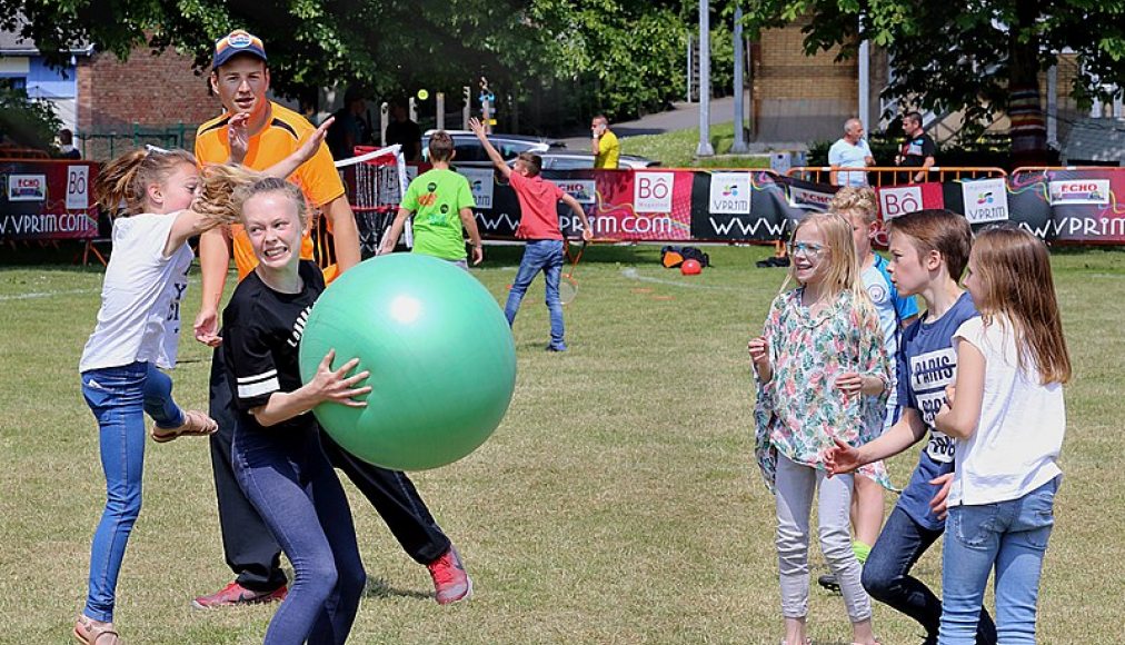 Les participants aux KidsGames jouent notamment au poull ball, comme ici en Belgique Les participants aux KidsGames jouent notamment au poull ball, comme ici en Belgique / CC(by-sa) Jamain