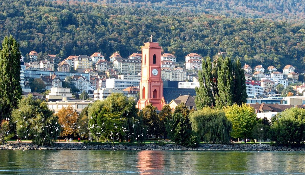 Neuchâtel depuis le lac Neuchâtel depuis le lac / CC0 / Pixabay